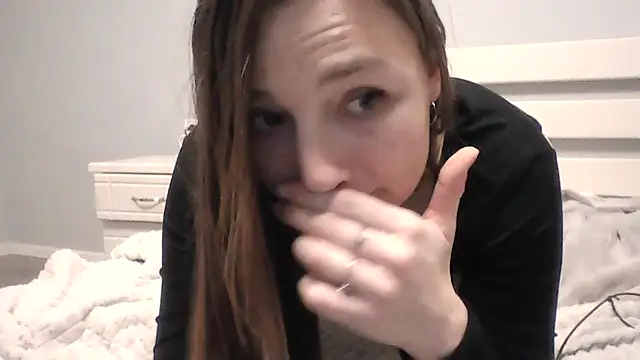 IceDanielles live sex cam