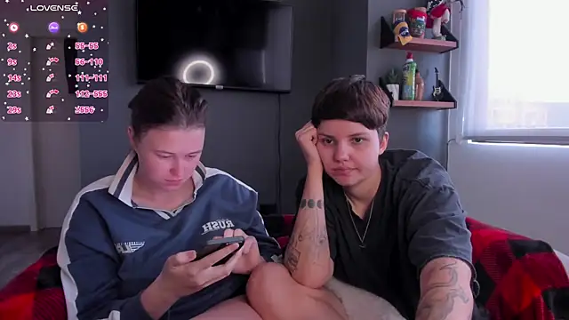 Tenderly_Couple live sex cam