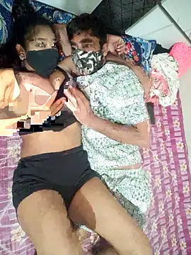 hottiess69 live sex cam