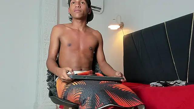 ryder_cum23 live sex cam