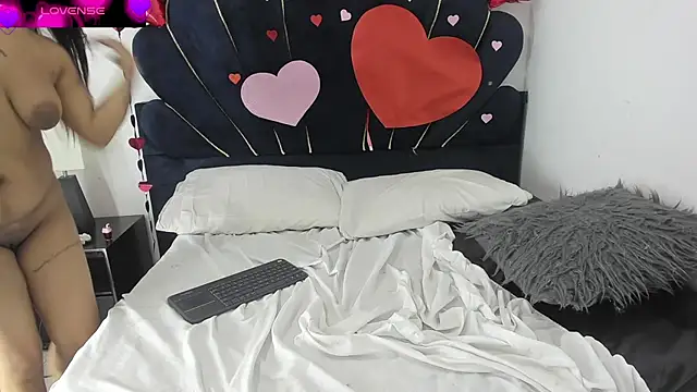 Greycy-and-Jack live sex cam