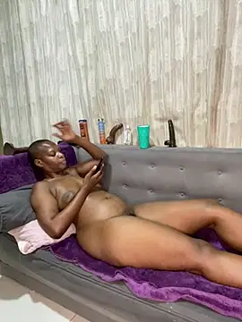 THESTALLIONBARBIEDOLL's cam snapshot