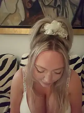 misstitmouseofficial's cam snapshot