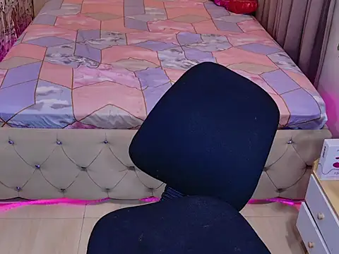 Nirafox live sex cam