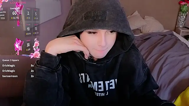 Holly__Bush's cam snapshot