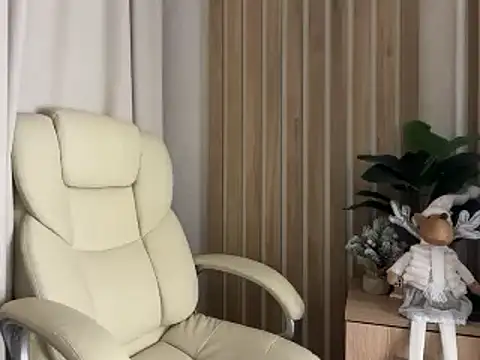 InjaAtHome live sex cam