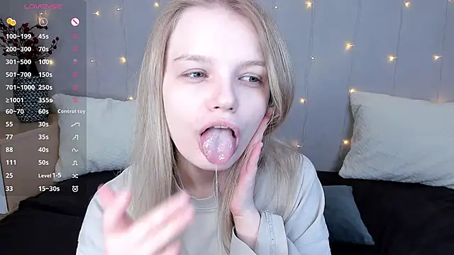 MicheleHonas live sex cam