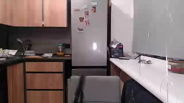 delightful_sofi's cam snapshot