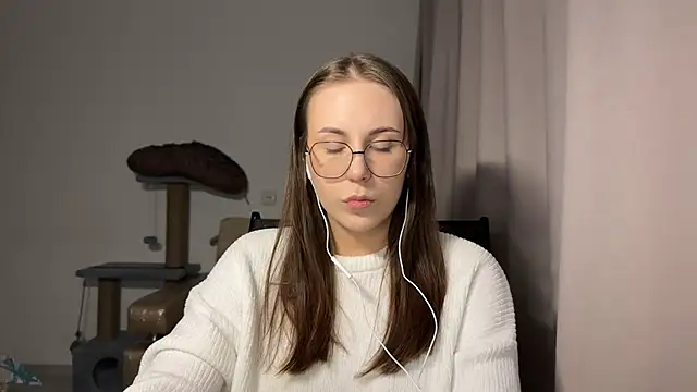 JanelleCourville's cam snapshot