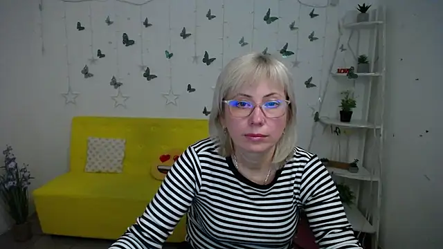 LaurenWishy's cam snapshot