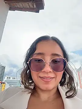 Kay_LustyWife live sex cam