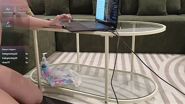 ViolettBaby live sex cam