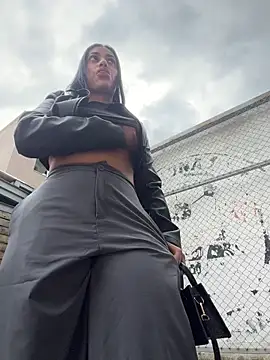 AlannaEvons live sex cam