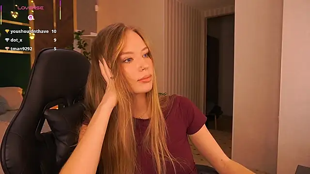 MollyyMayy live sex cam