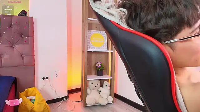 PepperTwink live sex cam