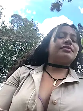 Yaya_watson's cam snapshot