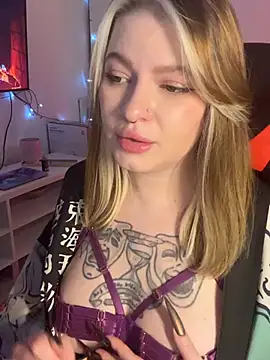 Mia_Kamp's cam snapshot