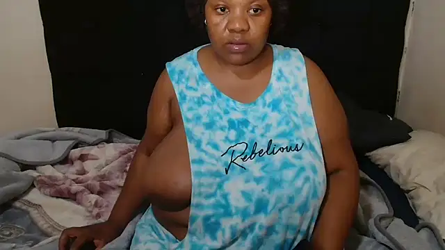 CaramelBootty's cam snapshot