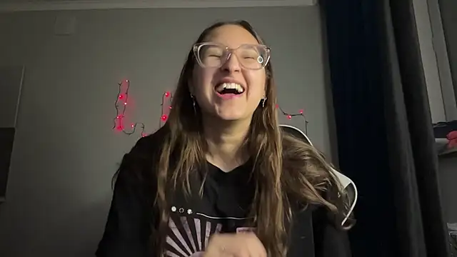 YettaUrive's cam snapshot