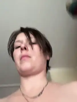 CUMFOREVERY1nTitTiES2's cam snapshot