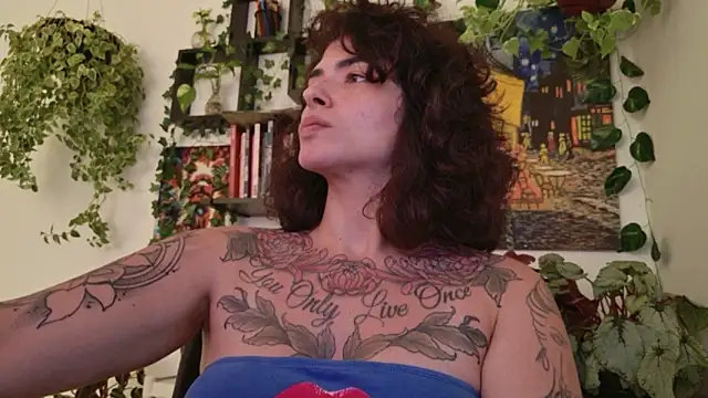 TaliMajesty's cam snapshot