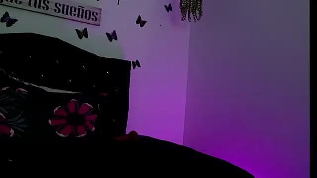 Coral_Villalobos's cam snapshot