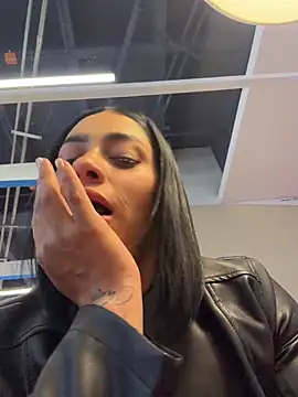 AlannaEvons's cam snapshot