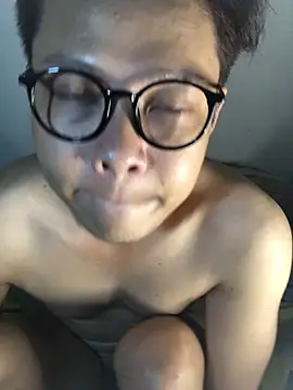 ArjunNguyen live sex cam