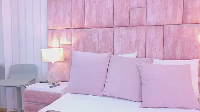 ScarlettFoox's cam snapshot