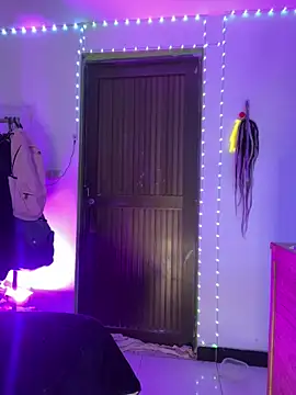 suky_pou's cam snapshot