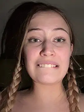 blonde_exe live sex cam