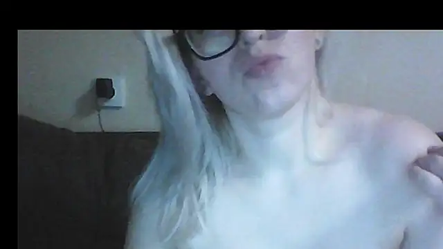 Dolce_Tempt's cam snapshot