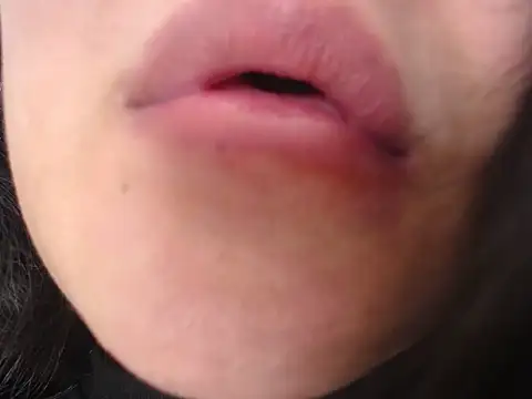 Thu_Hanoi_sweet_2026 live sex cam