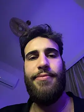 2HARDKURT live sex cam