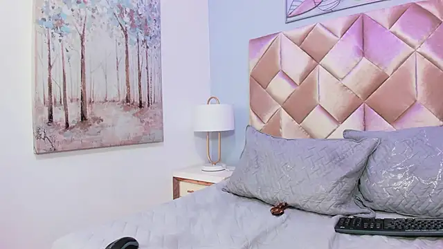 CandyLips_4's cam snapshot