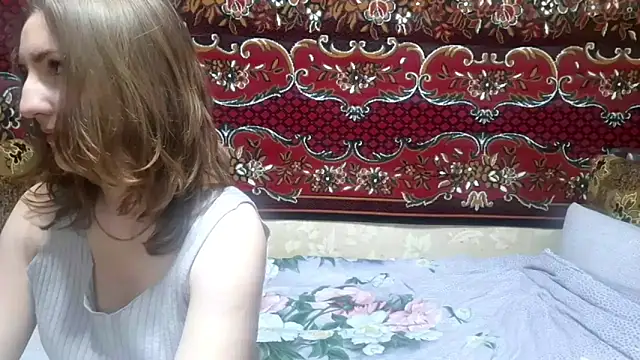 MysticSteph's cam snapshot