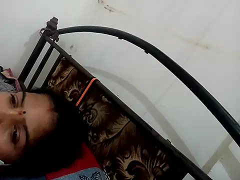 punamji_sexe's cam snapshot