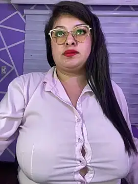 MiiaaJoness live sex cam