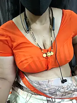 bhuvana_555's cam snapshot