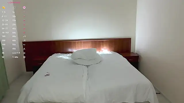 CarolDaniels live sex cam