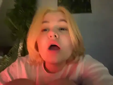MoonIvy_ live sex cam
