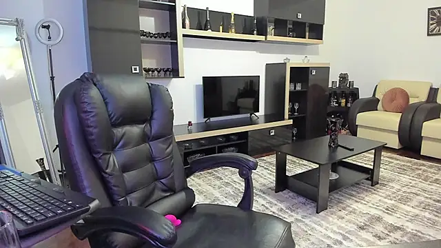 Ella_sweety00's cam snapshot