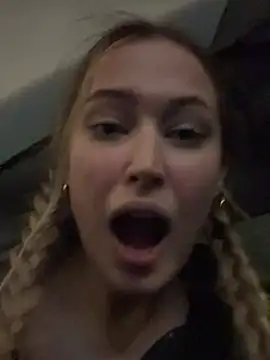 blonde_exe live sex cam