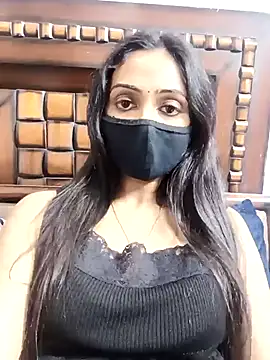 Yours-Bebo live sex cam