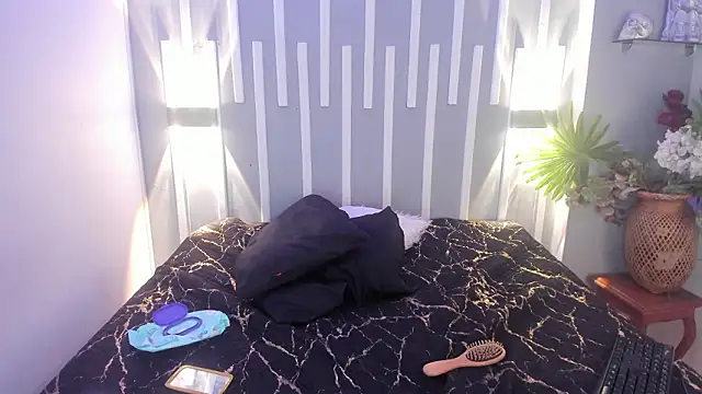 Nahomii__Doll live sex cam