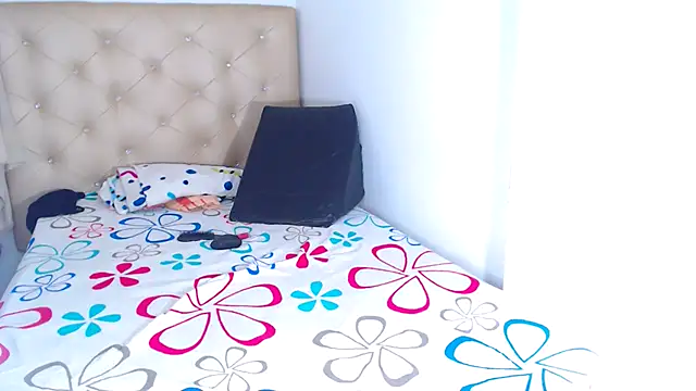 Megaanfox live sex cam