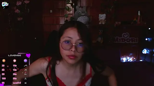 MidoriQuiinn live sex cam