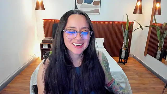 KatherineBond's cam snapshot