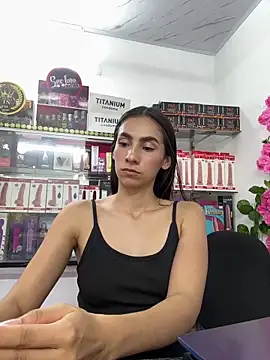 lunaluxury22 live sex cam