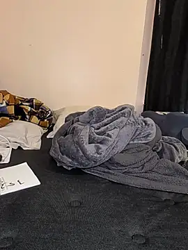 Cnutt310 live sex cam